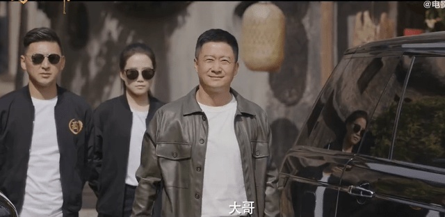 吴京客串却被放大宣传 成龙新片被骂又蹭又骗