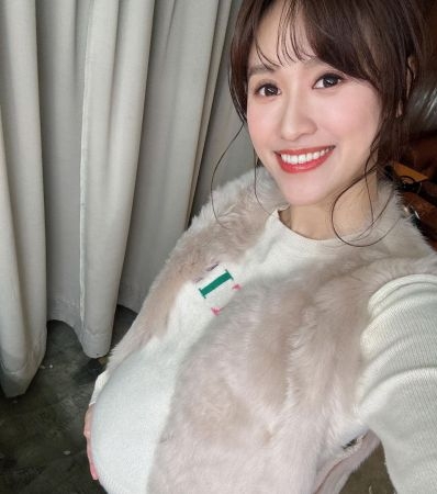 吴姗儒临盆前自拍巨肚 揭孕肚“忽大忽小”之谜