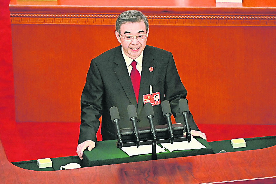 周强:维护社会稳定 去年最高法院审结1.38万案