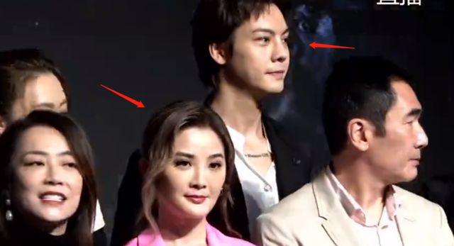 和旧爱阿Sa同场零交流 陈伟霆拍合照尴尬避嫌