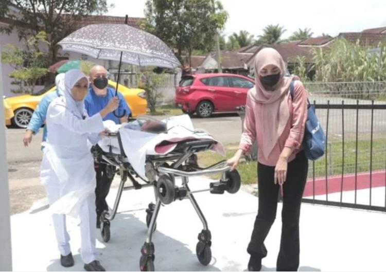 在医院“住”了18年 女子终可回家了!