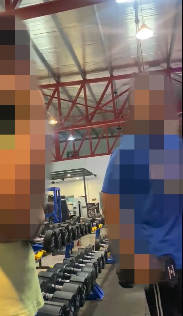 坐轮椅被禁入健身房  经理：“这里不适合你们”