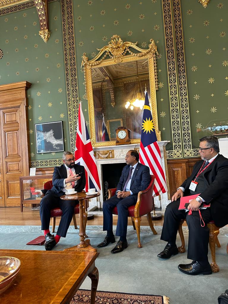 外长：大马英国讨论策略合作 · 开拓贸易绿色科技与数码经济