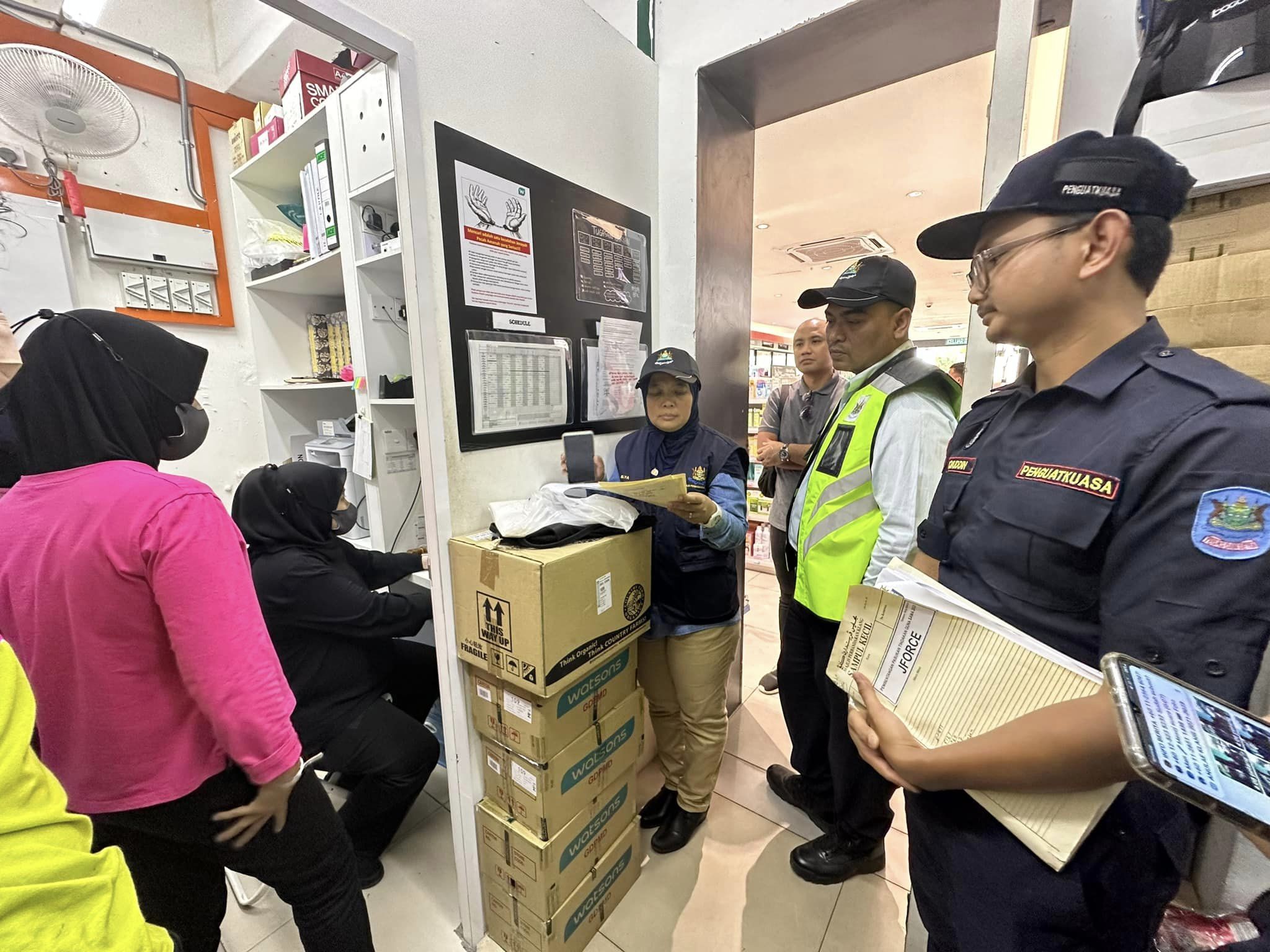 多涉环境卫生问题 J-Force 17天开逾400罚单