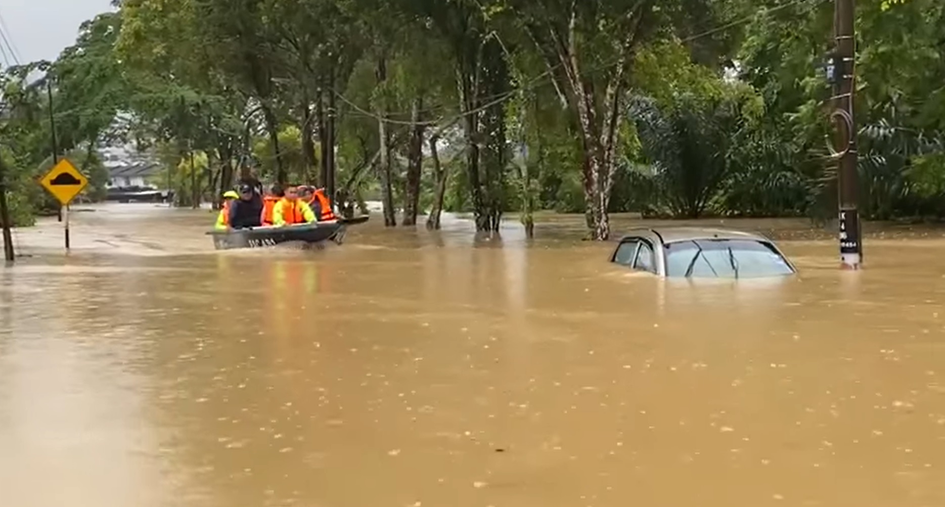 柔佛多县发生2006年以来最严重水灾