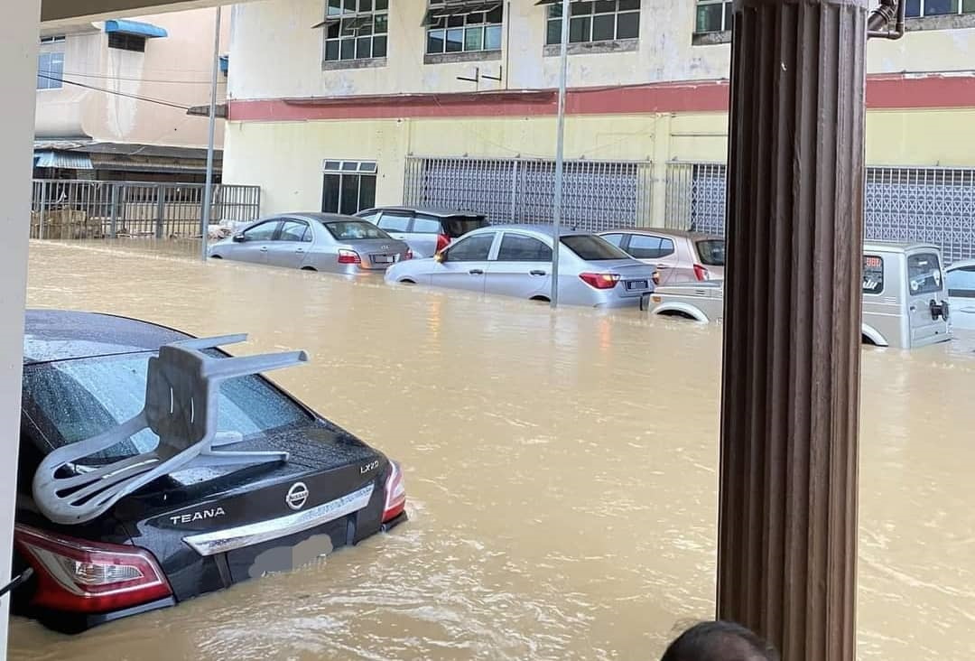 柔佛多县发生2006年以来最严重水灾