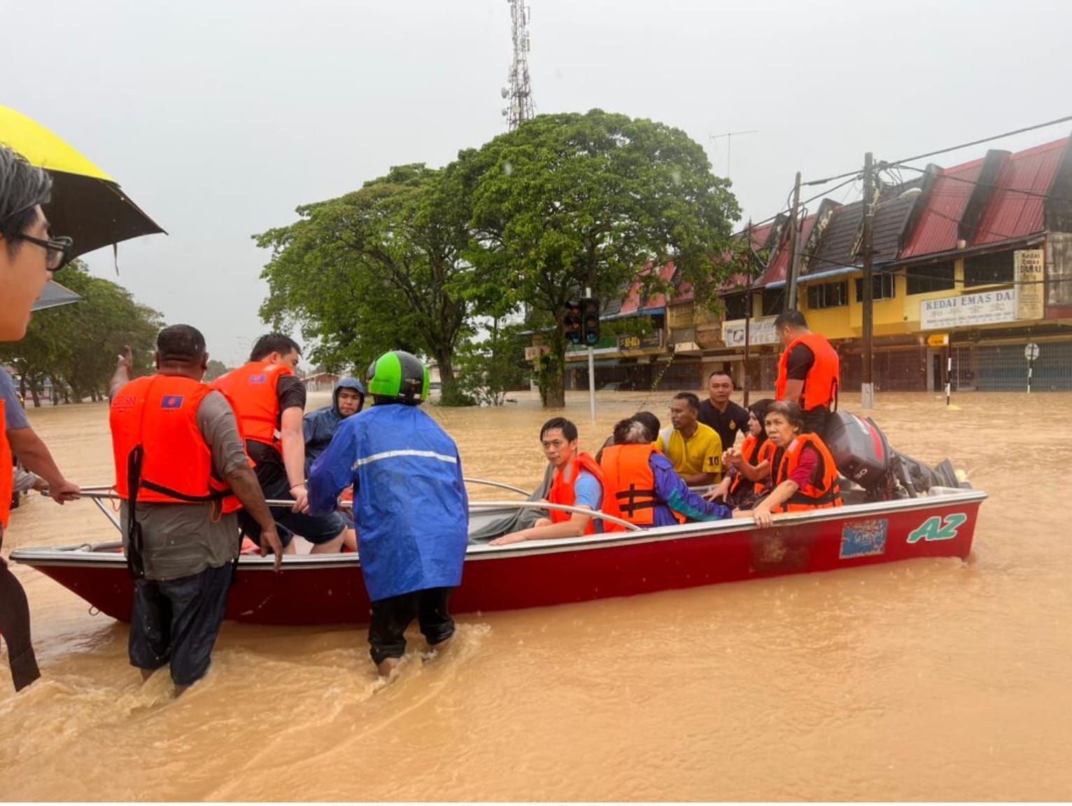 柔佛多县发生2006年以来最严重水灾