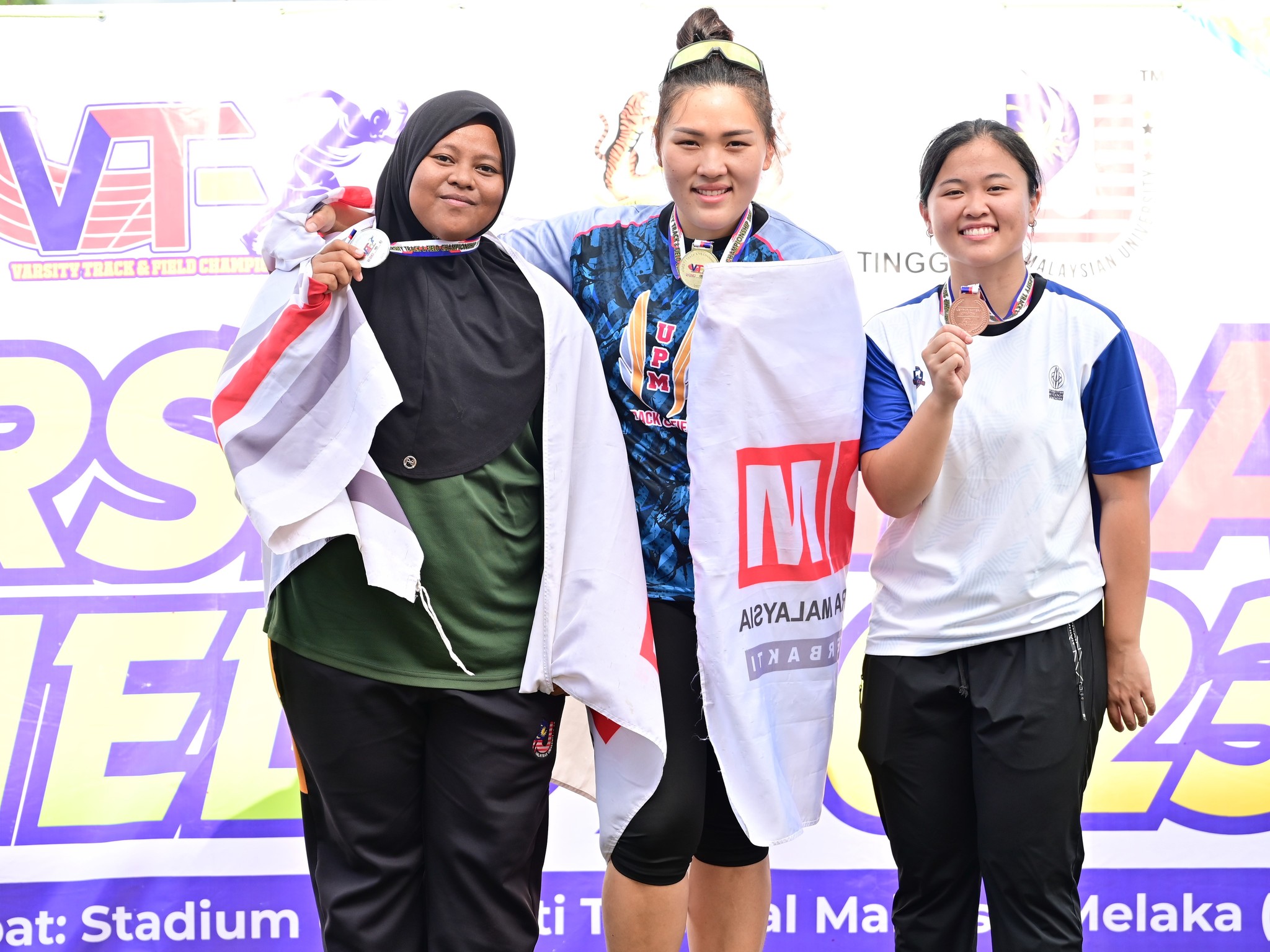 大专院校田径赛 陈柯霓称霸女铁饼