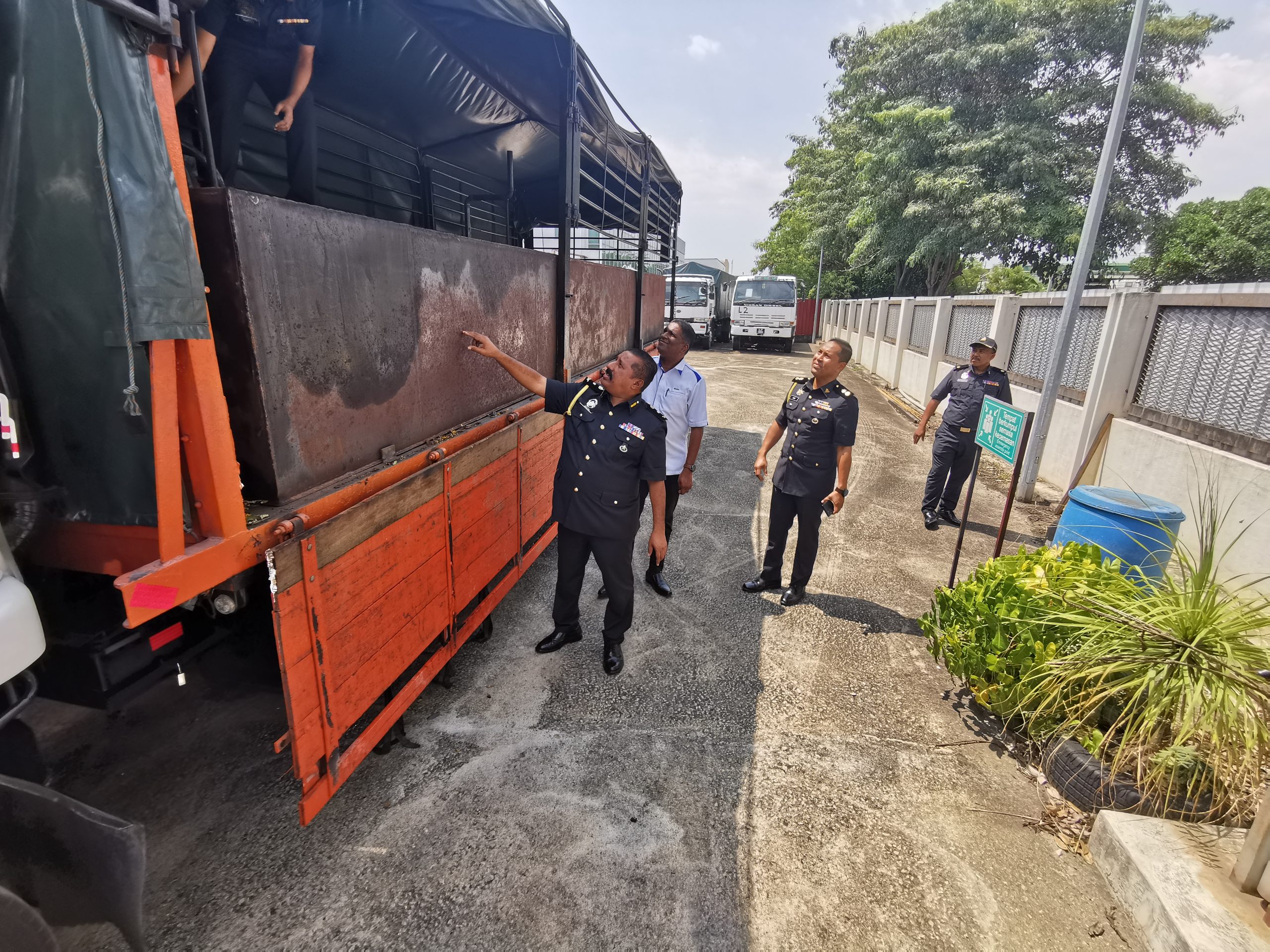 (大北马)添购津贴柴油牟利集团对内贸局的执法行动采取越来越激进的应对手法