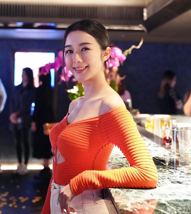 大开中门反变似发福 麦明诗遭揶揄勇气十足