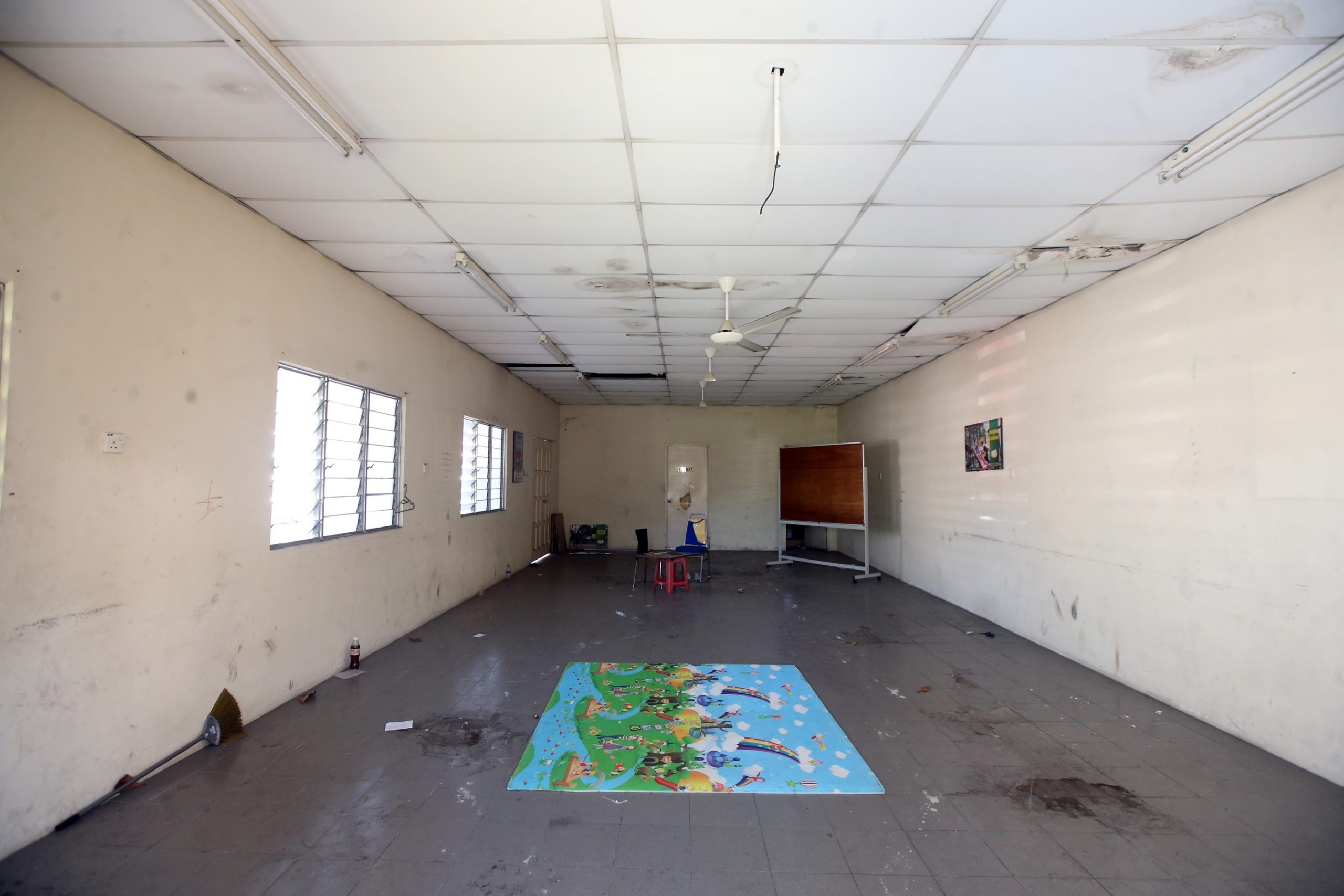 大都会4头/这则做头,跟进的做副文/余保凭/多元用途礼堂被闲置