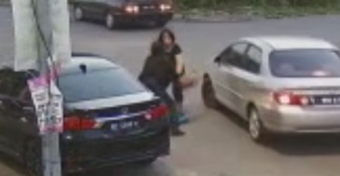 大都会/日前广传巴生妇女掠夺案,警方迅破案逮3匪!