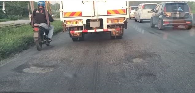 大都会/转弯处道路获修补