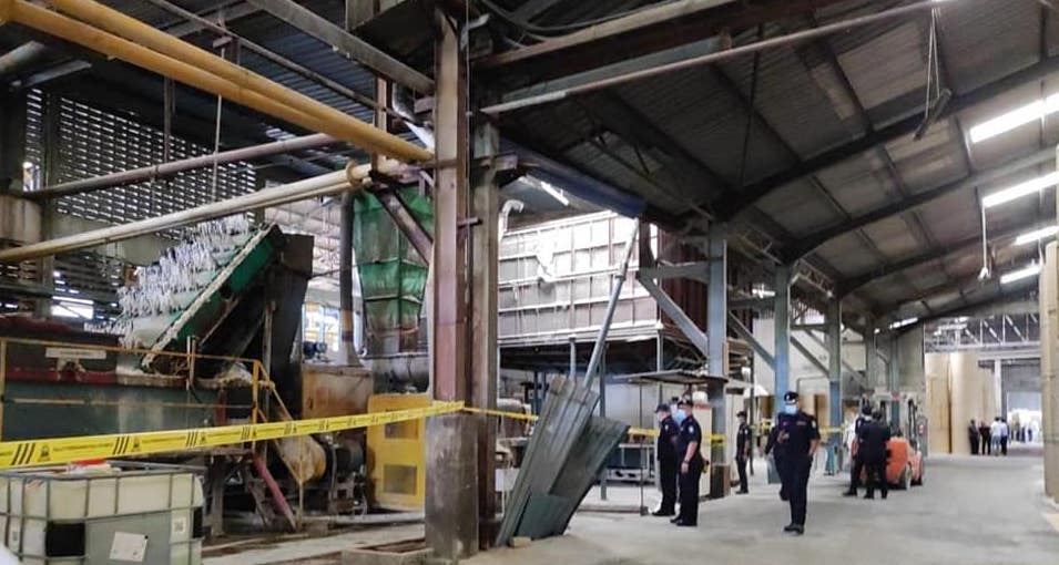 大都会/ME03头/纸张回收厂另收塑胶被取缔/4图