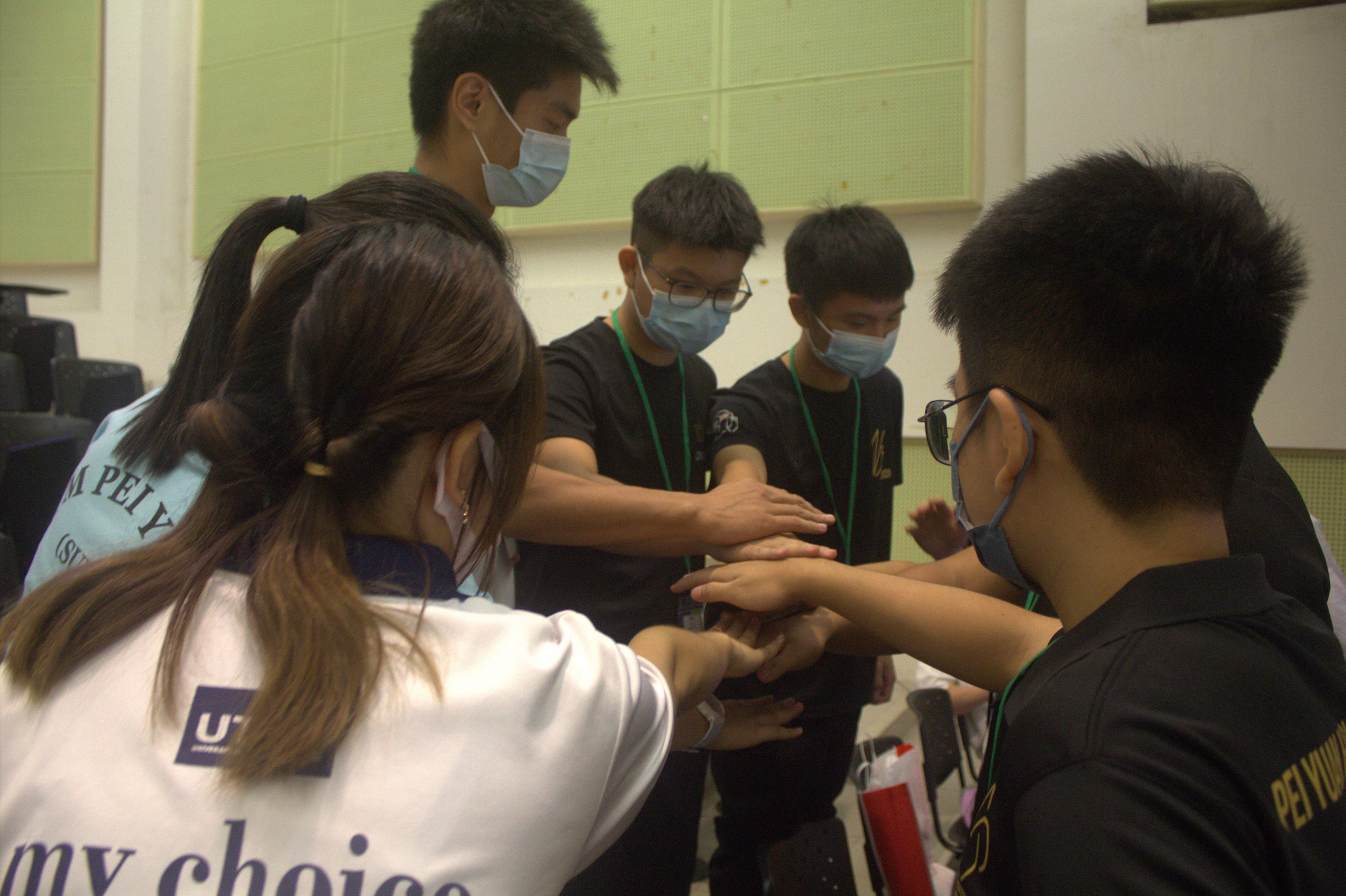大霹雳封底下方／优大公关系办活动 让中学生了解公关系课程