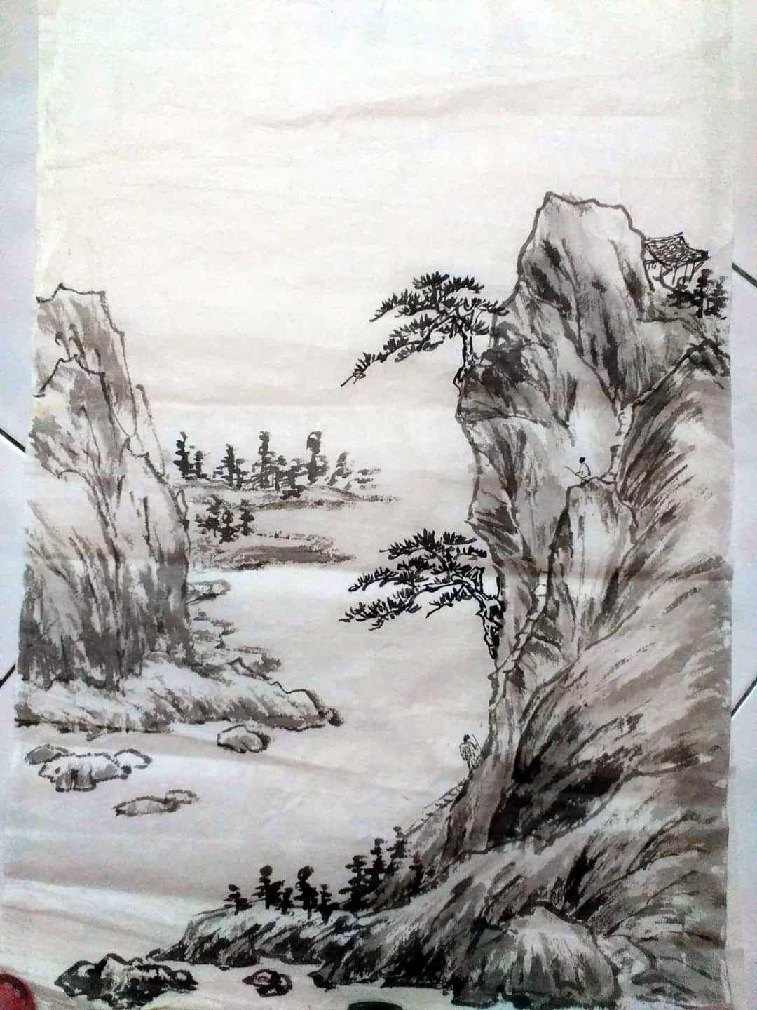 大霹雳封底主文/【乐活频道】/绘画老师巧手 环保物变身艺术品