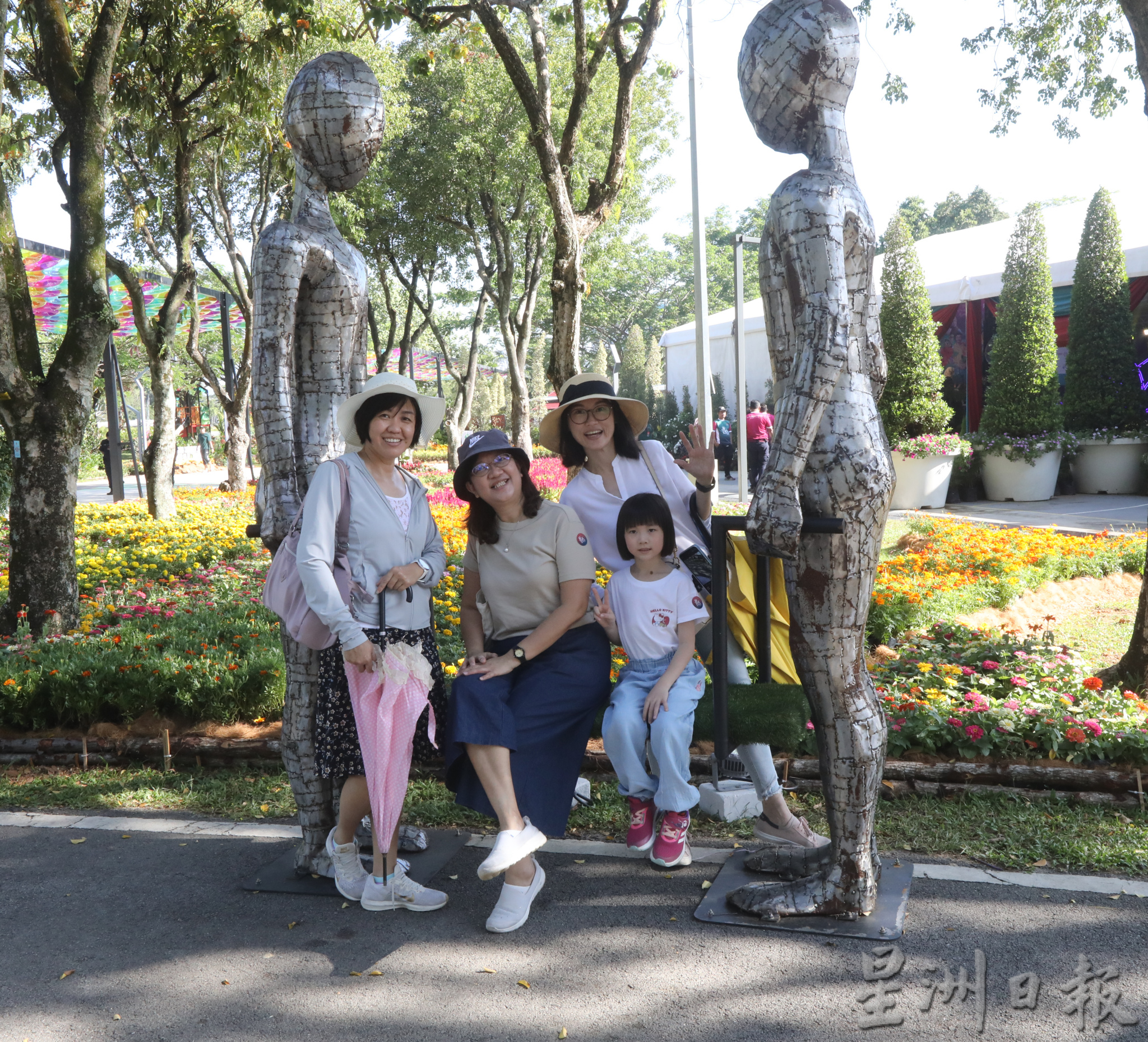 安华：政府必须在经济发展和人民福祉间取得平衡