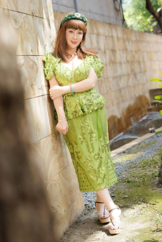 宫雪花认谎报年龄  大爆当年选美是骗局