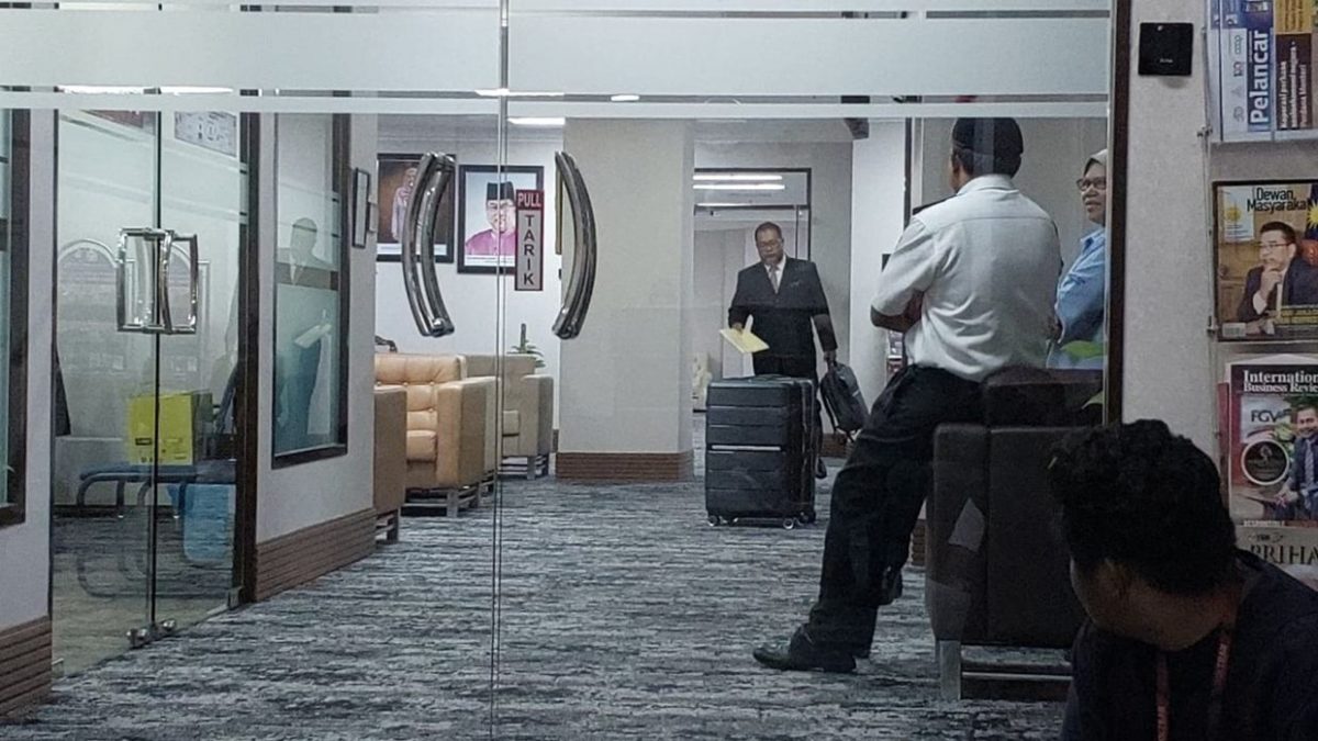 甲首长再传换人? 传阿都拉勿夫周五宣誓新首长