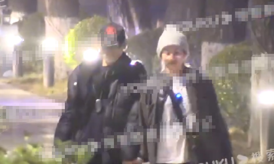 小30岁女友肚凸疑怀孕 73岁徐克要当爸爸?