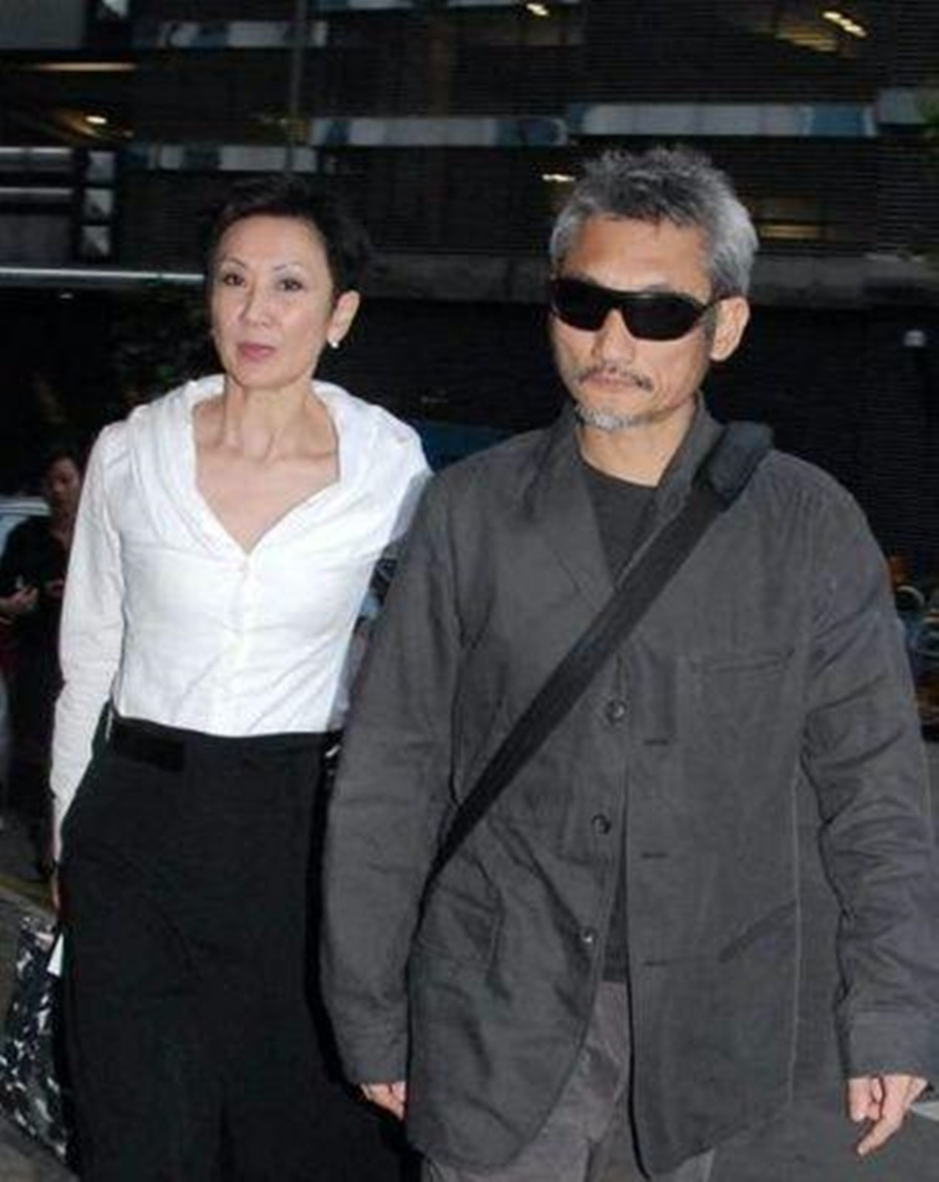 小30岁女友肚凸疑怀孕 73岁徐克要当爸爸?