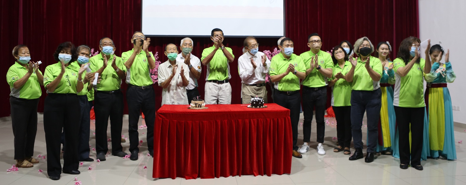 崇华独中教职员全面调薪 持学士学位教师起薪3千