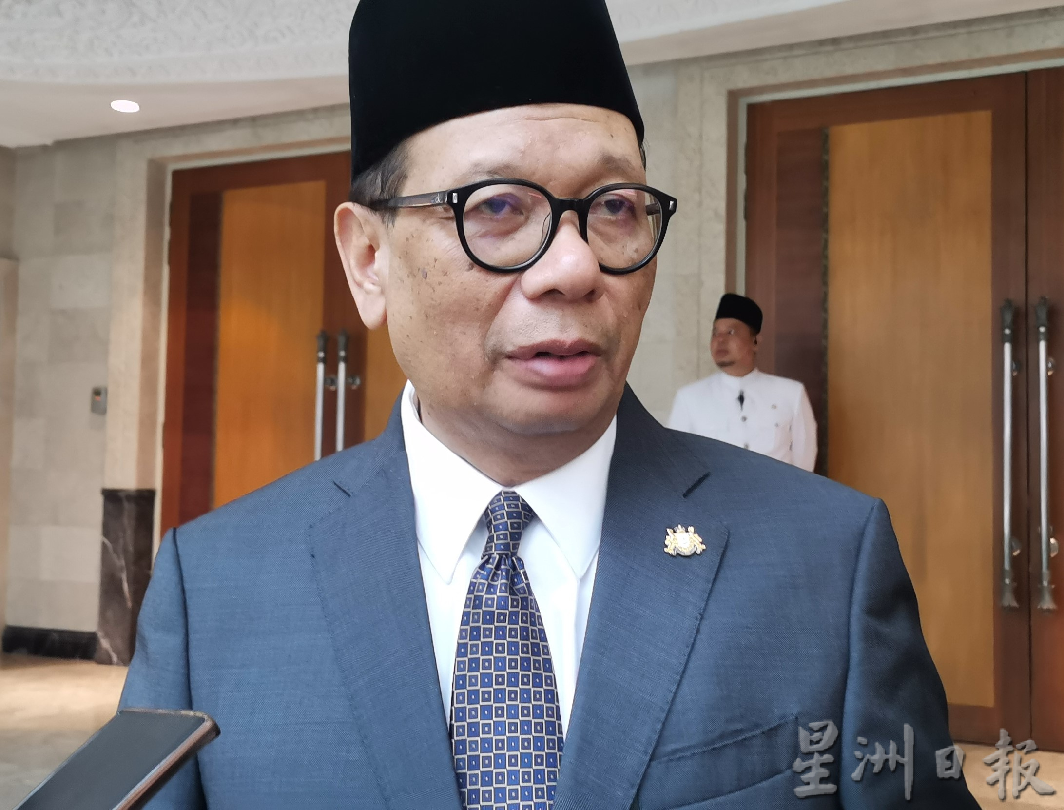 **已签发**全国:哈斯尼败走党选是否受委党职?柔秘书:区部主席决定