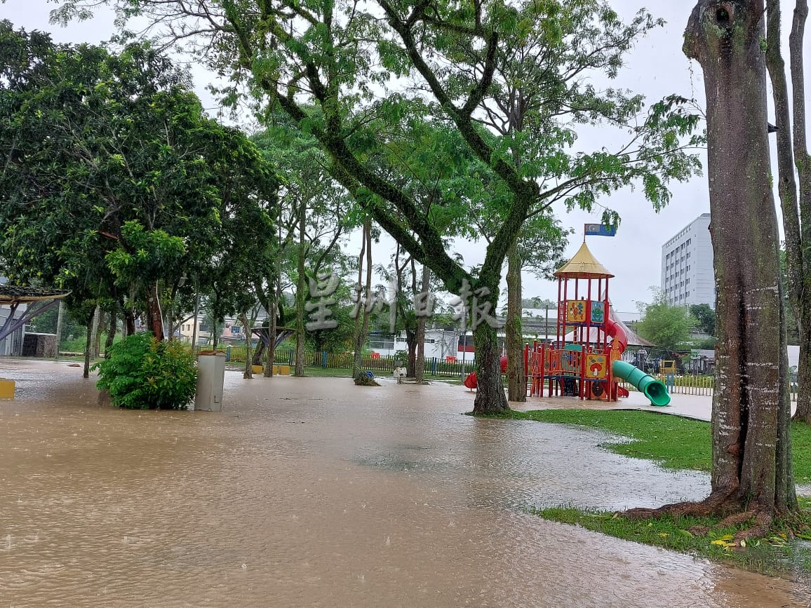 **已签发**柔:20小时雨水终停止,居銮暂躲第二波水灾