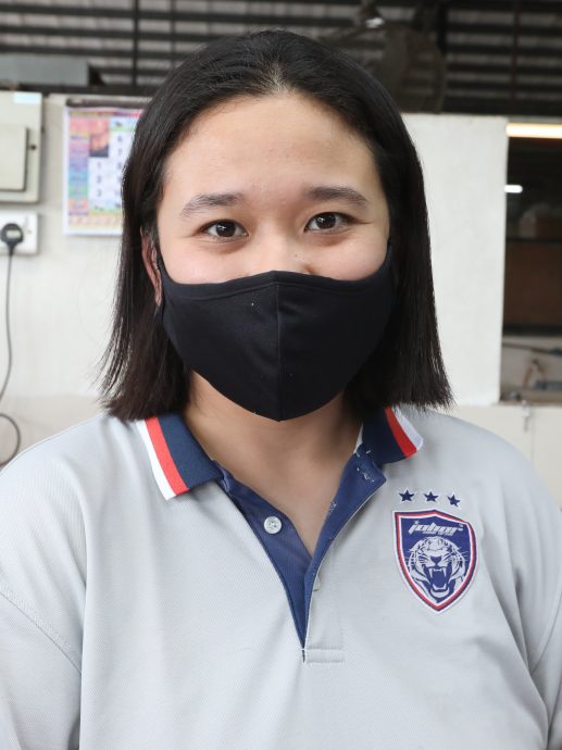 **已签发**柔:封面:【特稿】:市场对鸡腿鱼需求不高,多鱼贩也不卖已久
