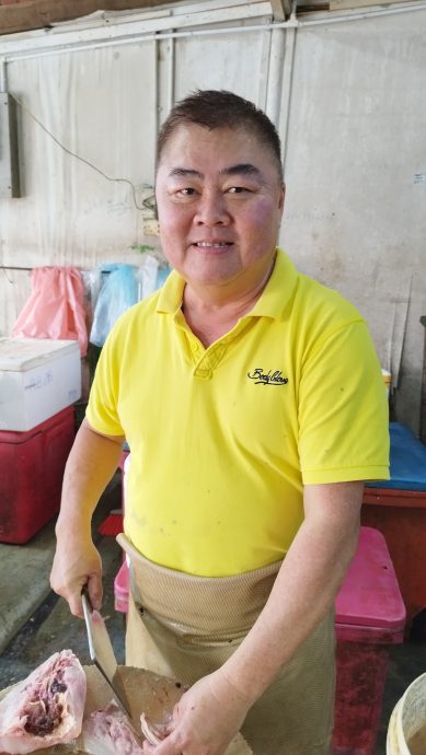 **已签发**柔:封面:【特稿】:市场对鸡腿鱼需求不高,多鱼贩也不卖已久