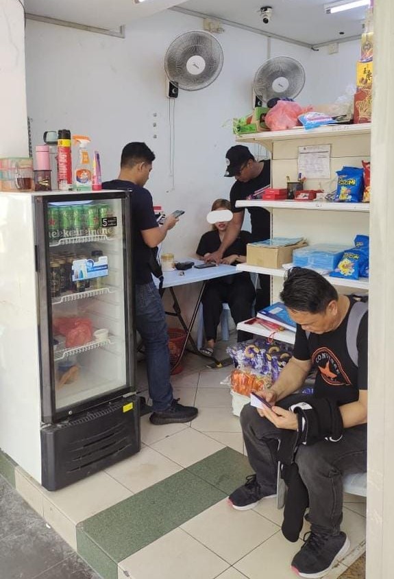 **已签发**柔:柔警“骰子行动”取缔网络赌博,首3月334人落网,34店屋遭“断电”