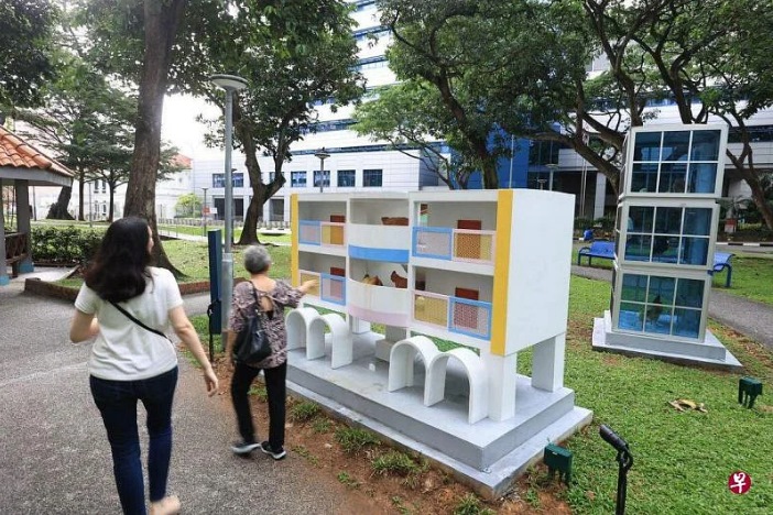 *已签发*柔:狮城二三事:建迷你组屋供小鸡住? 实为狮城艺术家展览作品