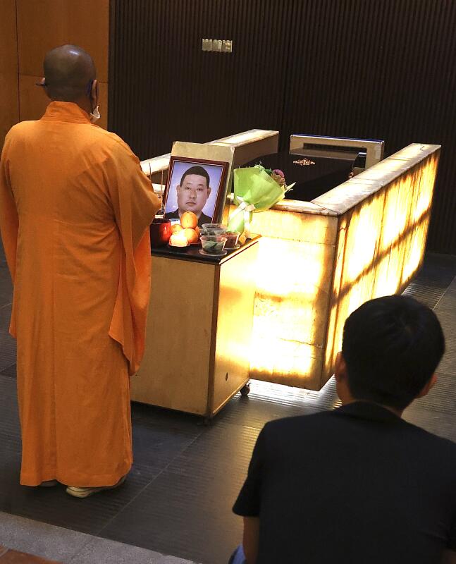 *已签发*柔:狮城二三事:获逾千人捐款来不及返乡 狮城中风客工病逝