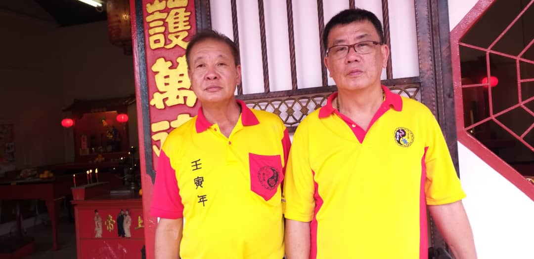 **已签发**柔:第三版头条:灵山宫今安置陈开顺石碑牌位,待陈庴港史馆落成再移入