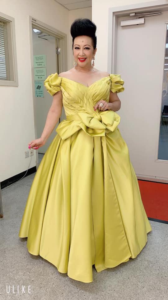 带Captain Nancy战衣登场 薛家燕预告送1万现金奖	