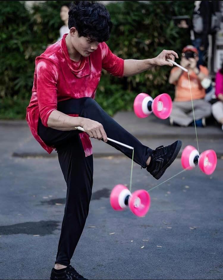 建议暖势力(全国版)大马扯铃高手方庭良夺《法国明日马戏国际艺术节》金奖