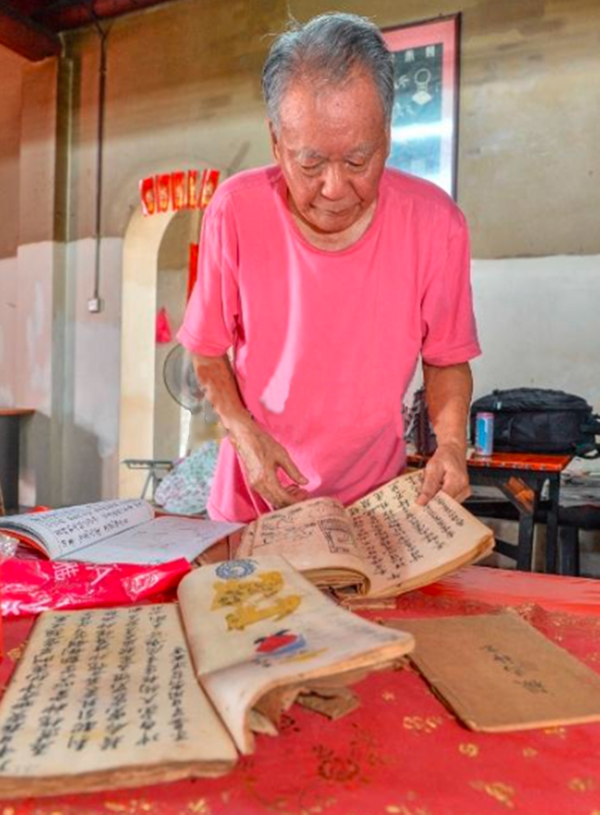 当老庙住持激发求知欲