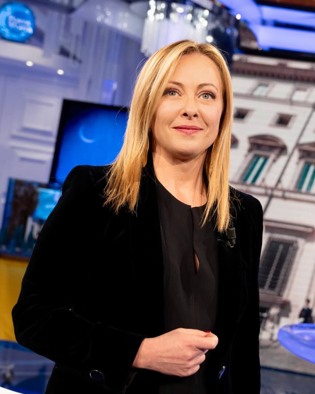 意总理缺席船难移民葬礼 卡拉OK高歌引轩然大波