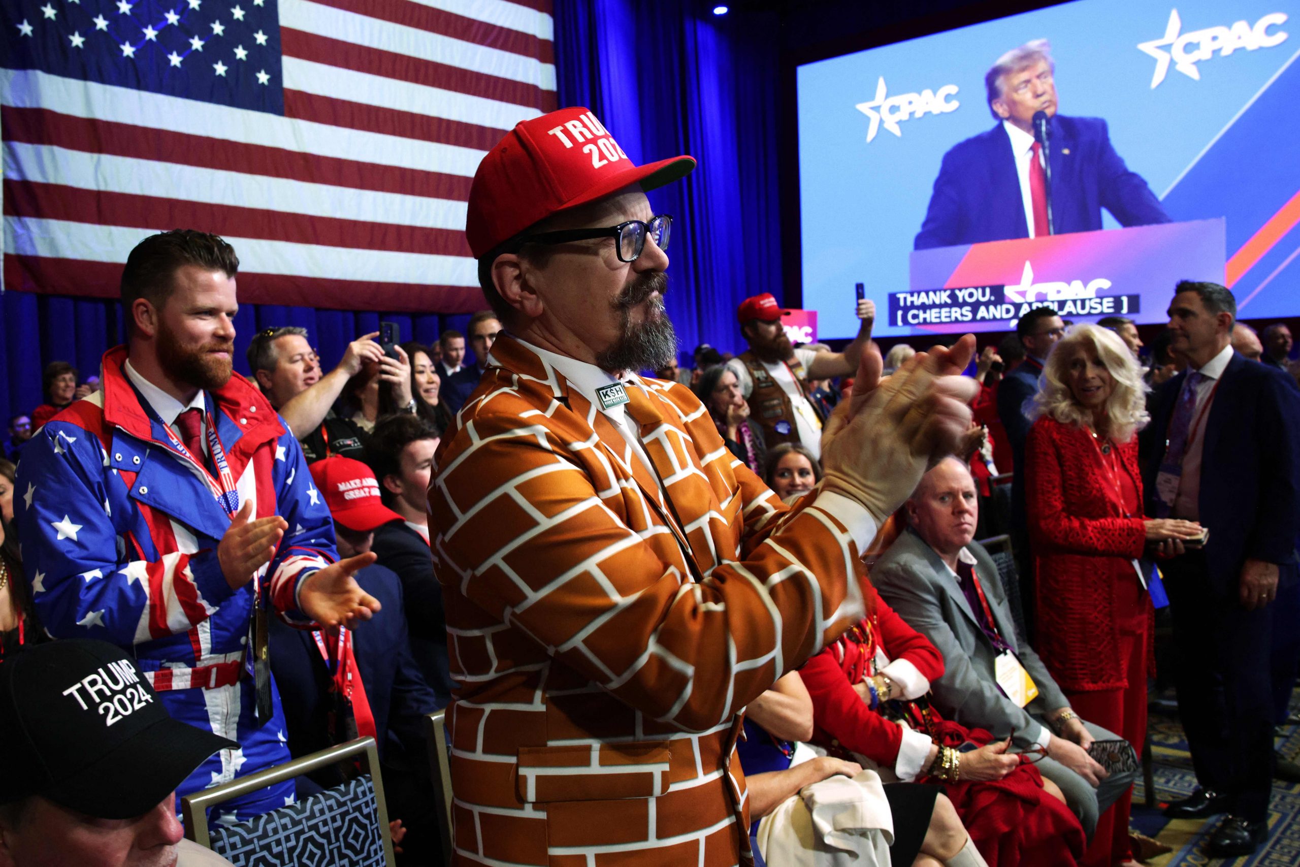 批共和党“傻瓜”当道 特朗普:我是唯一能阻止世界大战的人选