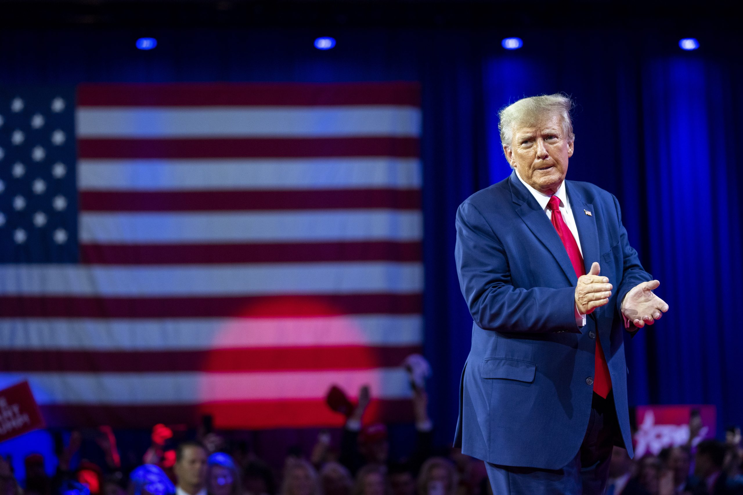 批共和党“傻瓜”当道 特朗普:我是唯一能阻止世界大战的人选