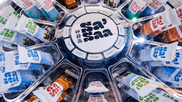 拼盘／首款AI雪糕？　钟薛高进军平价市场新品定价仅3.5元