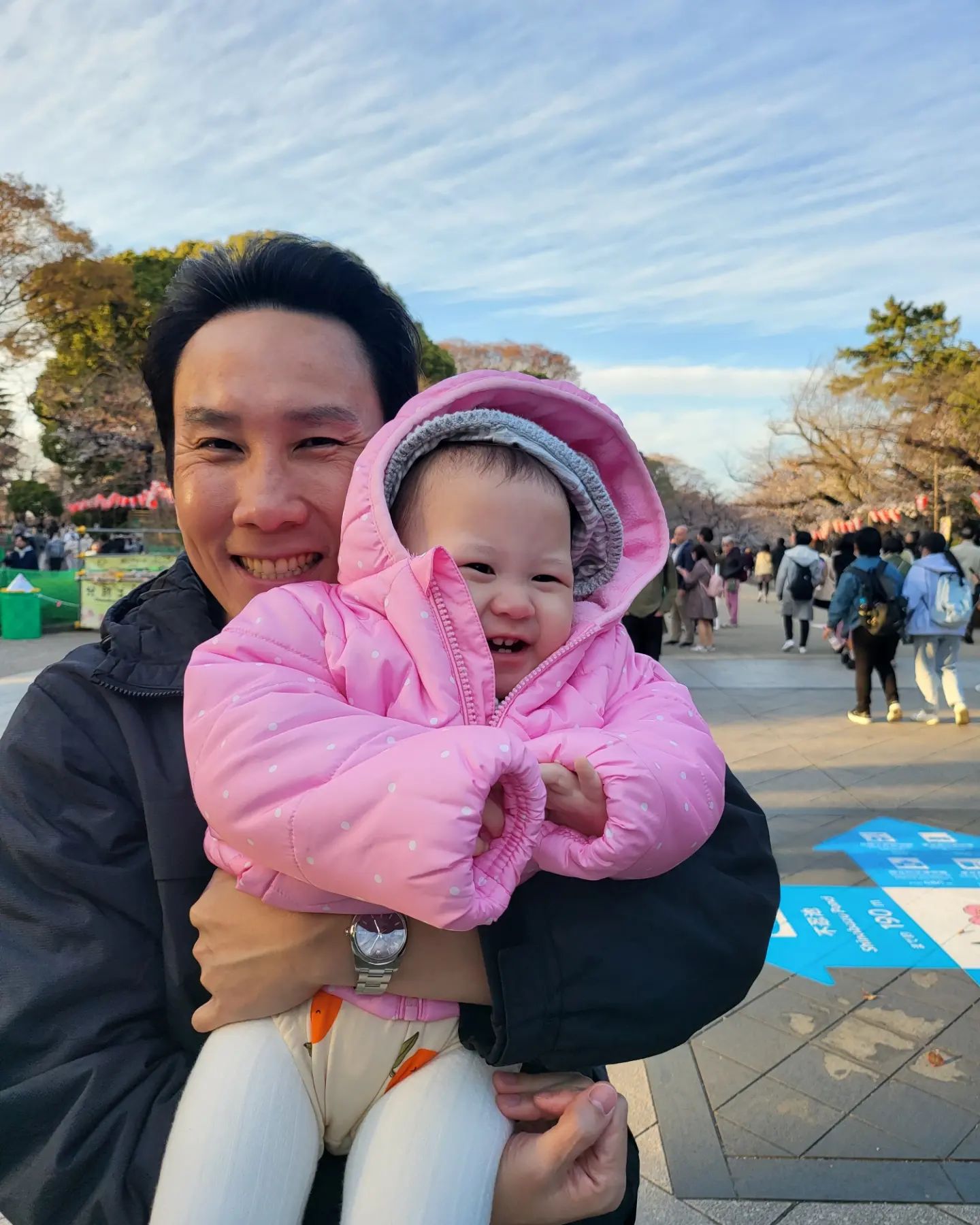 携夫带娃齐飞日本赏樱 萧慧敏关萃汶晒照有亮点