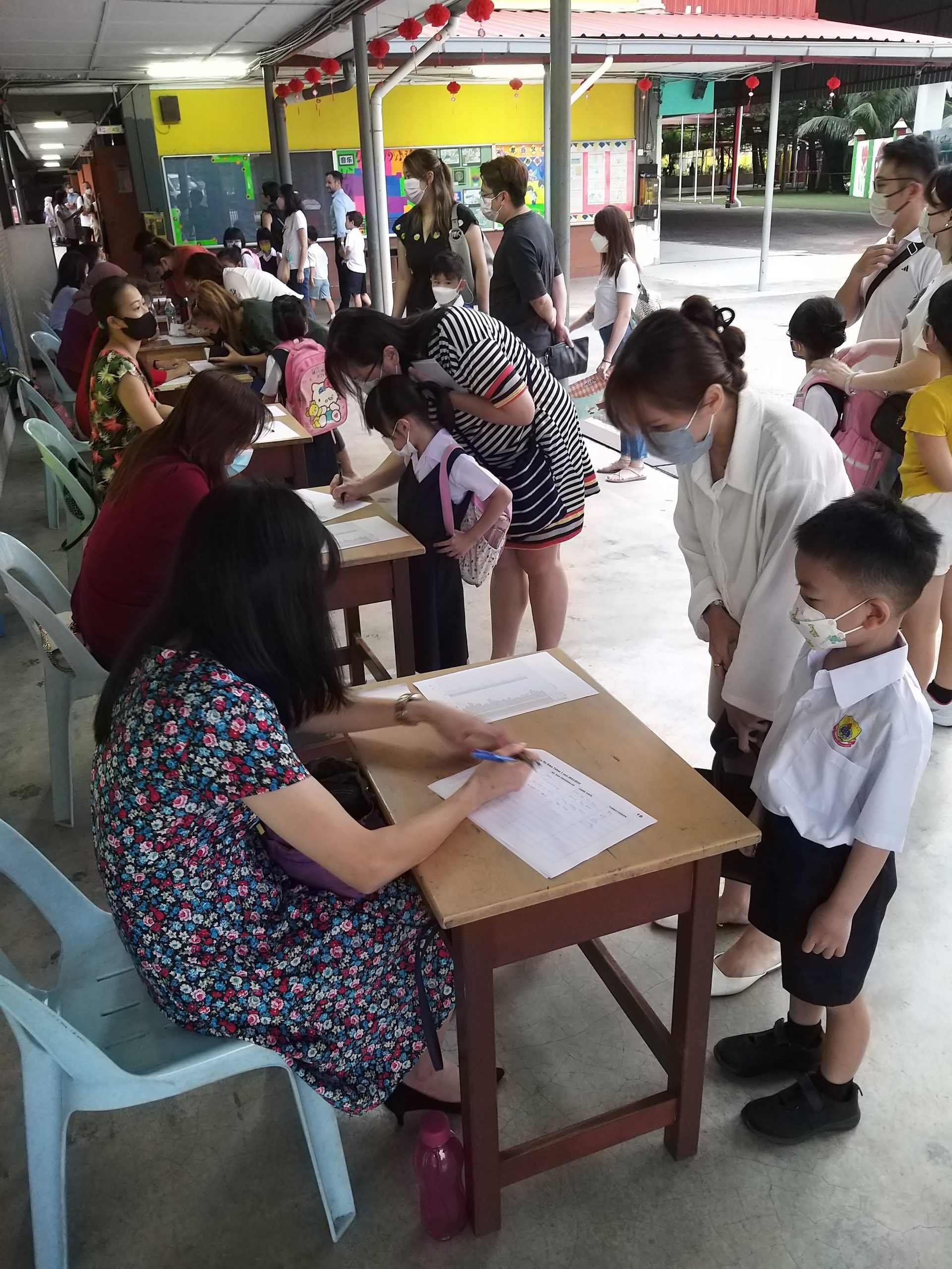 新学年迎新日 启智华小300新生报到