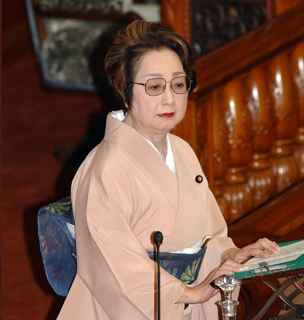 日传奇女星、首位参院女议长扇千景癌逝享寿89岁