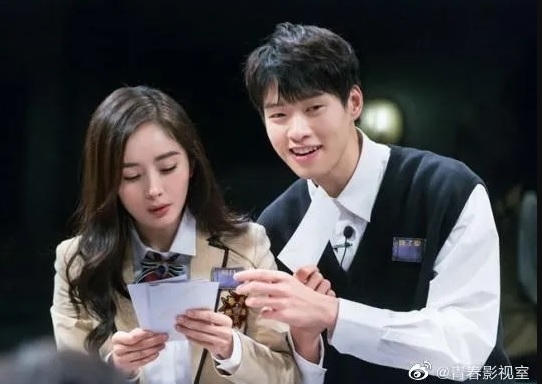 旧爱被闺密秦风捡走 杨幂霸气回应“很忙勿扰”