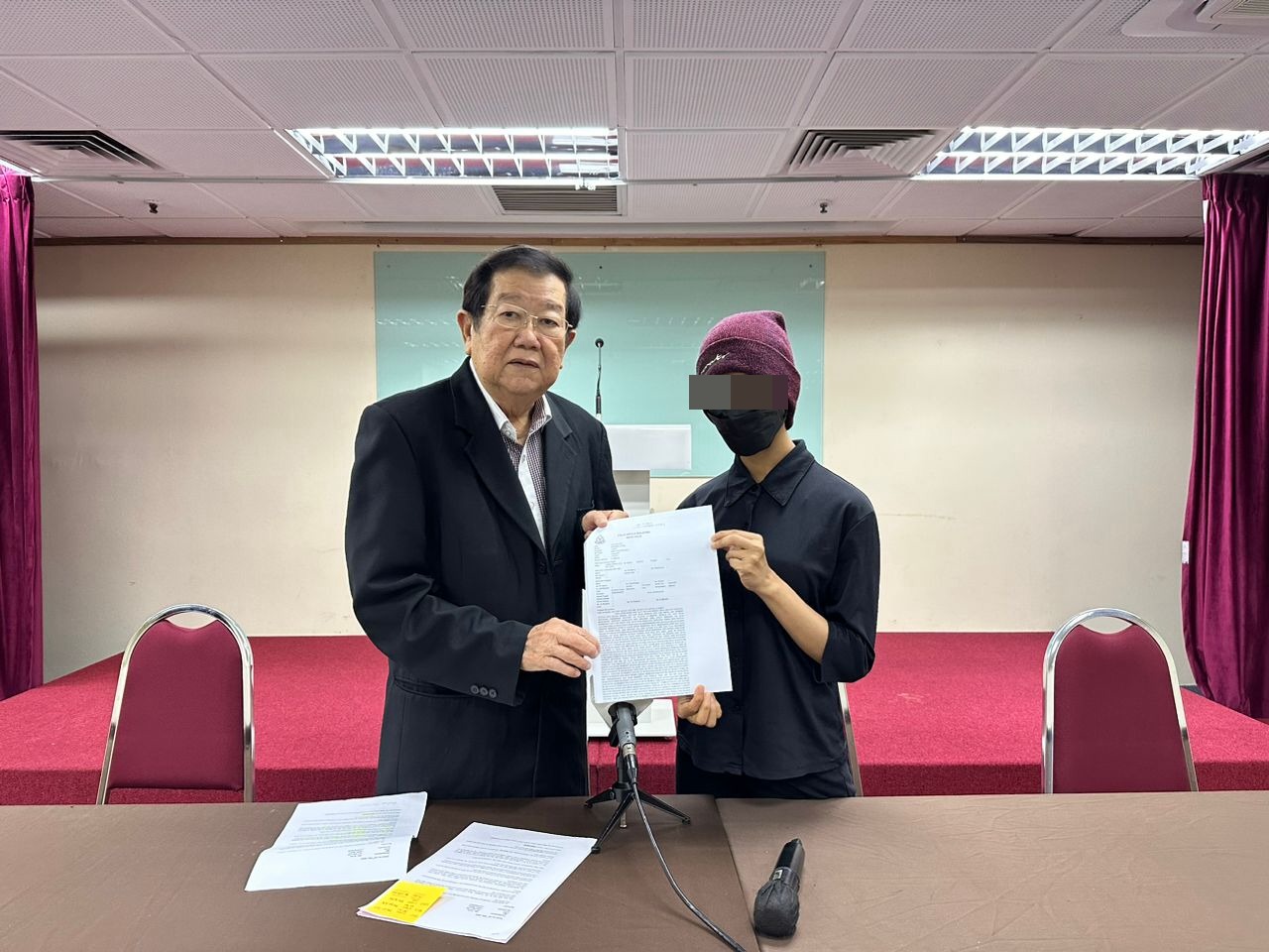 本地女坠兼职骗局 赚钱不成反赔5000