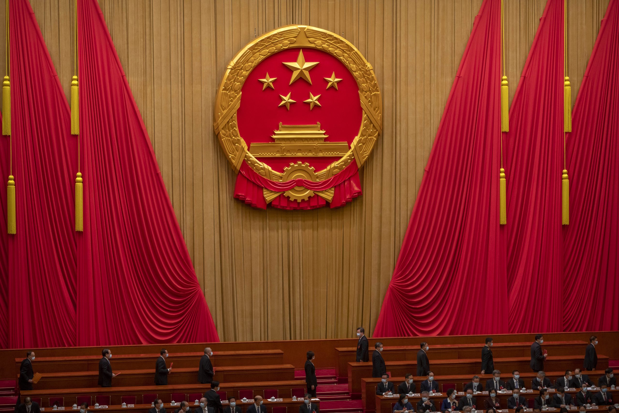 李强提名丁薜祥等4名副总理人选 秦刚获提名为国务委员