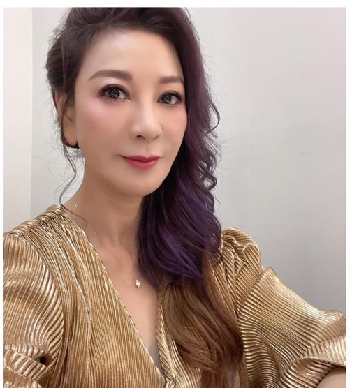 杨紫琼封后杨绣惠狂接恭喜 她晒对比照网秒懂