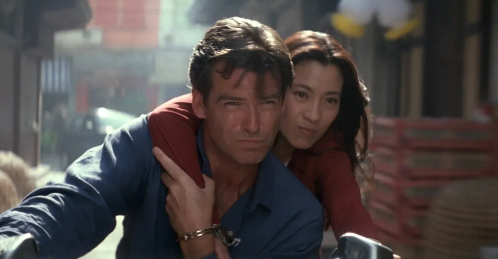 杨紫琼真“瞬息全宇宙”了! 39年从影史一次看