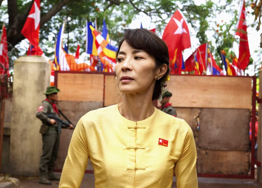 杨紫琼真“瞬息全宇宙”了! 39年从影史一次看